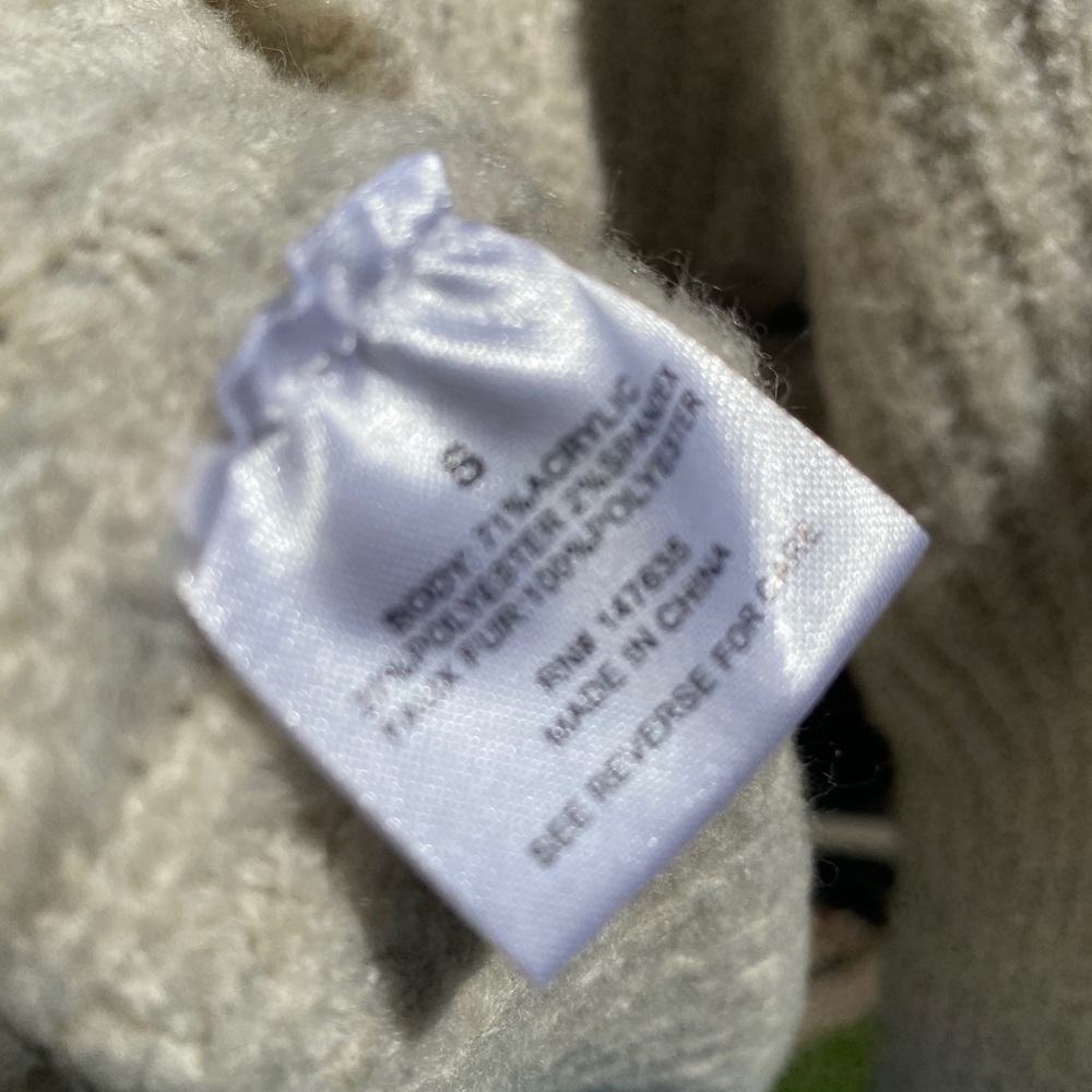 ROMEO + JULIET COUTURE POM SWEATER - Picture 7 of 9